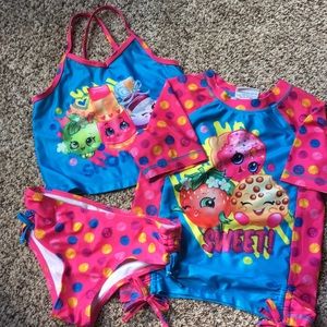 Girl’s Shopkins bathing suit - 2 piece